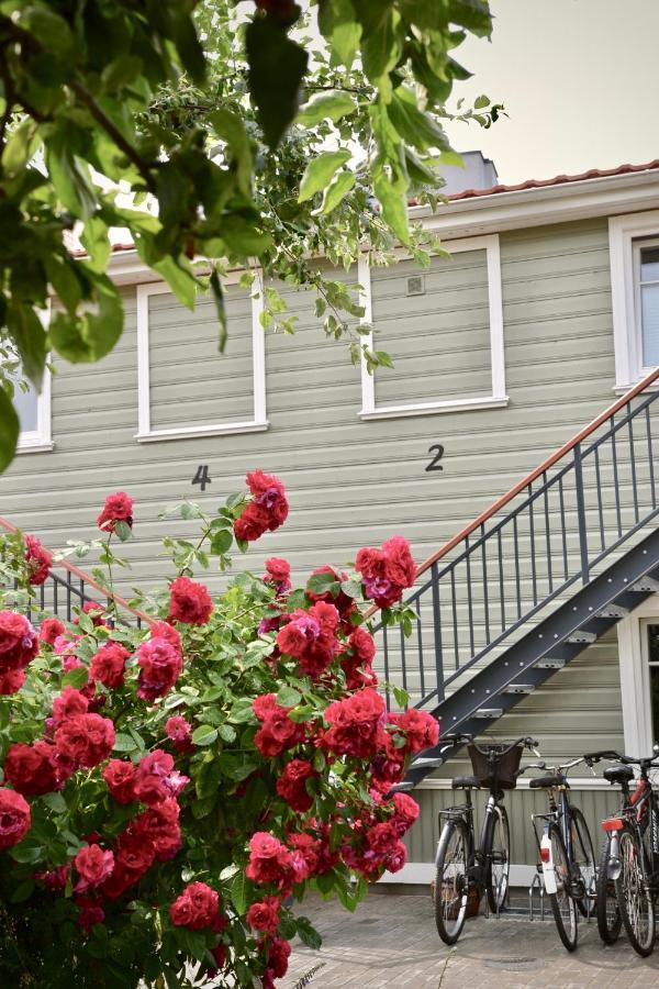 Alice Backyard-Holiday Home And Spa Parnu Luaran gambar