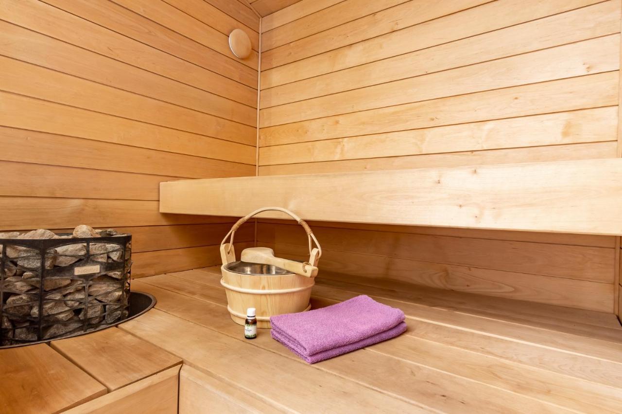 Alice Backyard-Holiday Home And Spa Parnu Luaran gambar
