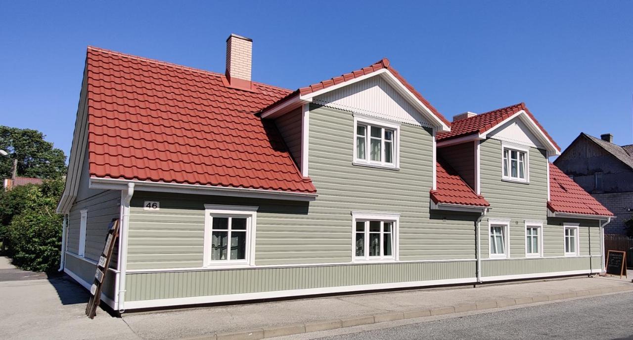 Alice Backyard-Holiday Home And Spa Parnu Luaran gambar