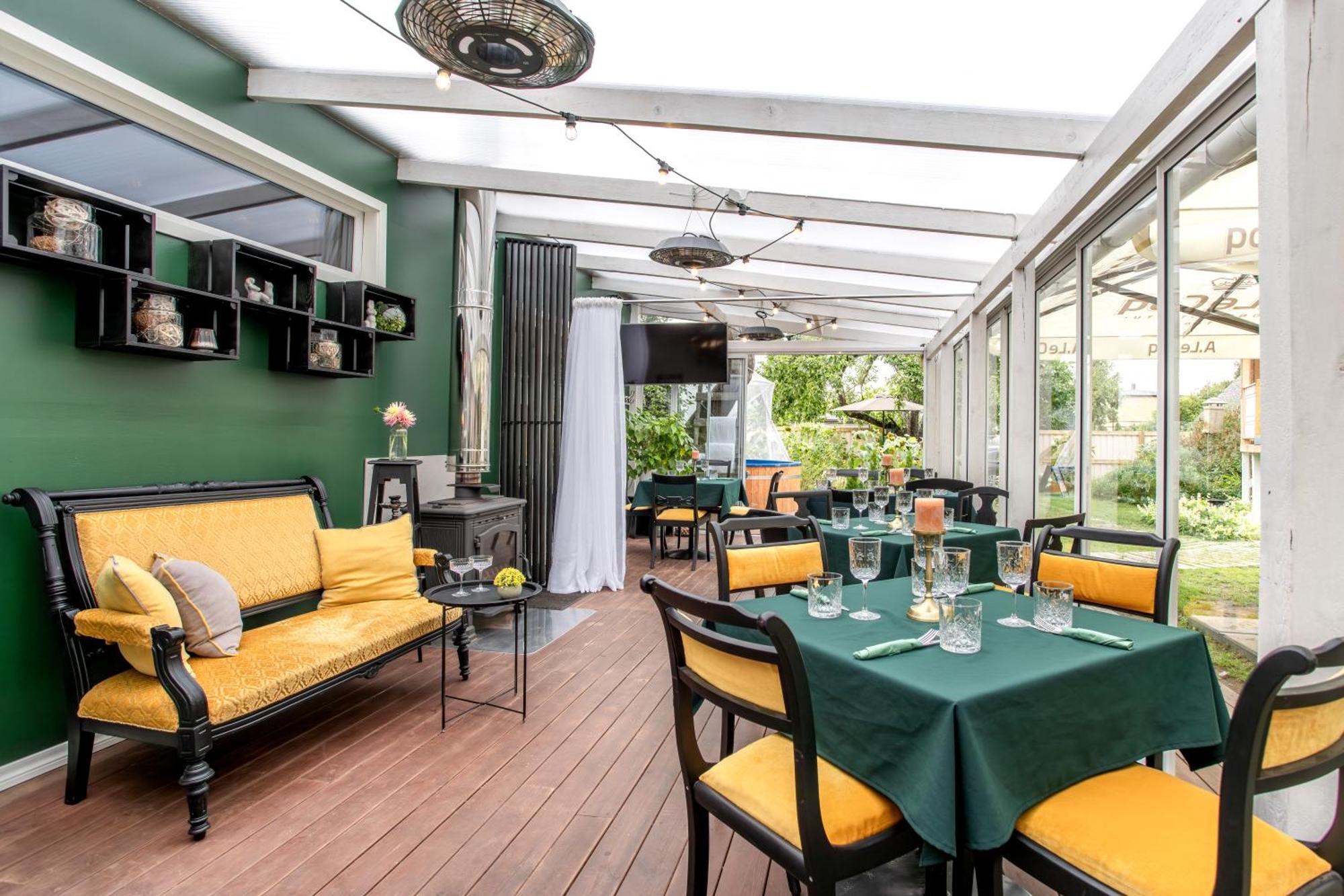 Alice Backyard-Holiday Home And Spa Parnu Luaran gambar